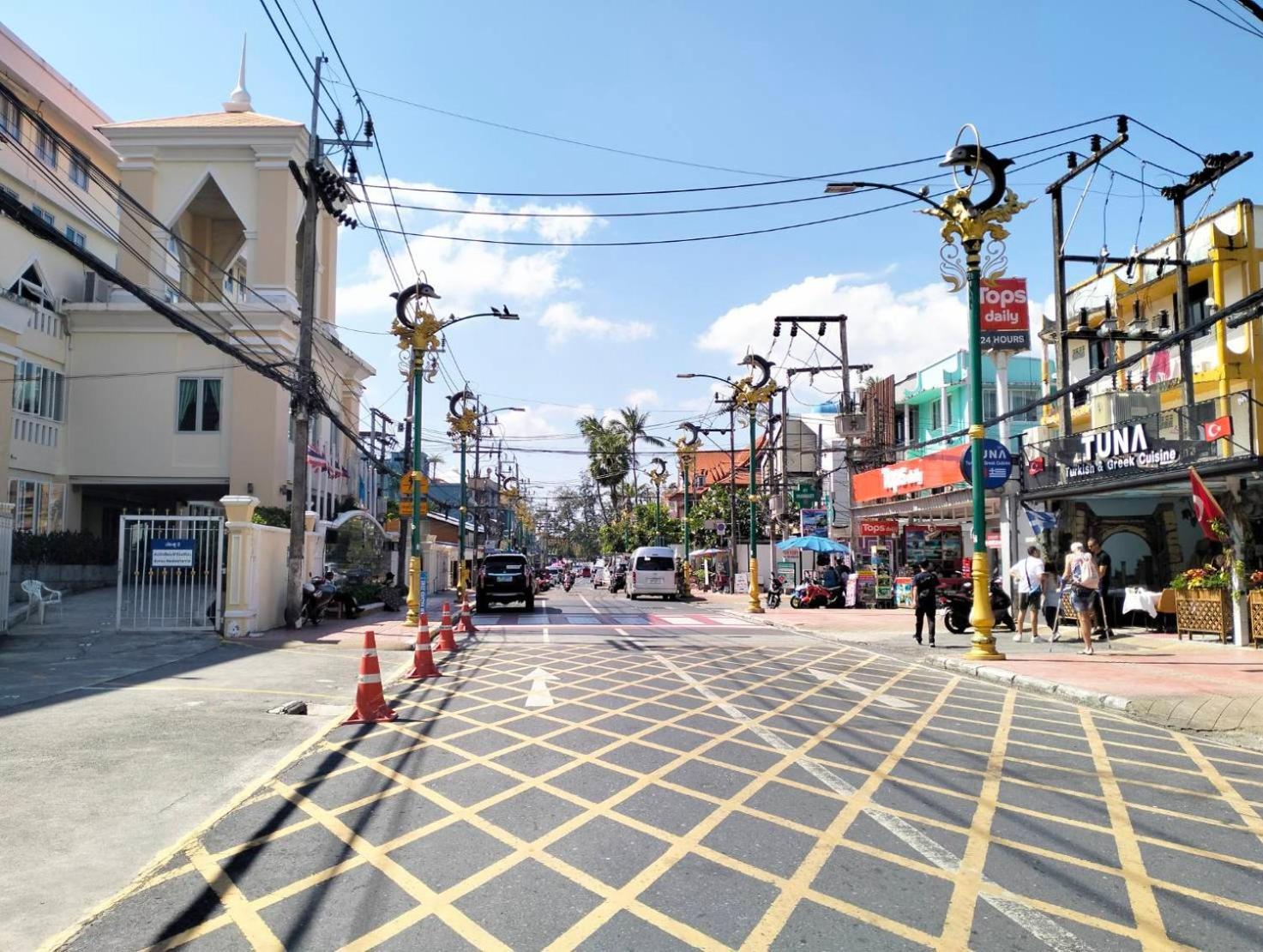 Beachwalk Minotel Patong Exterior foto