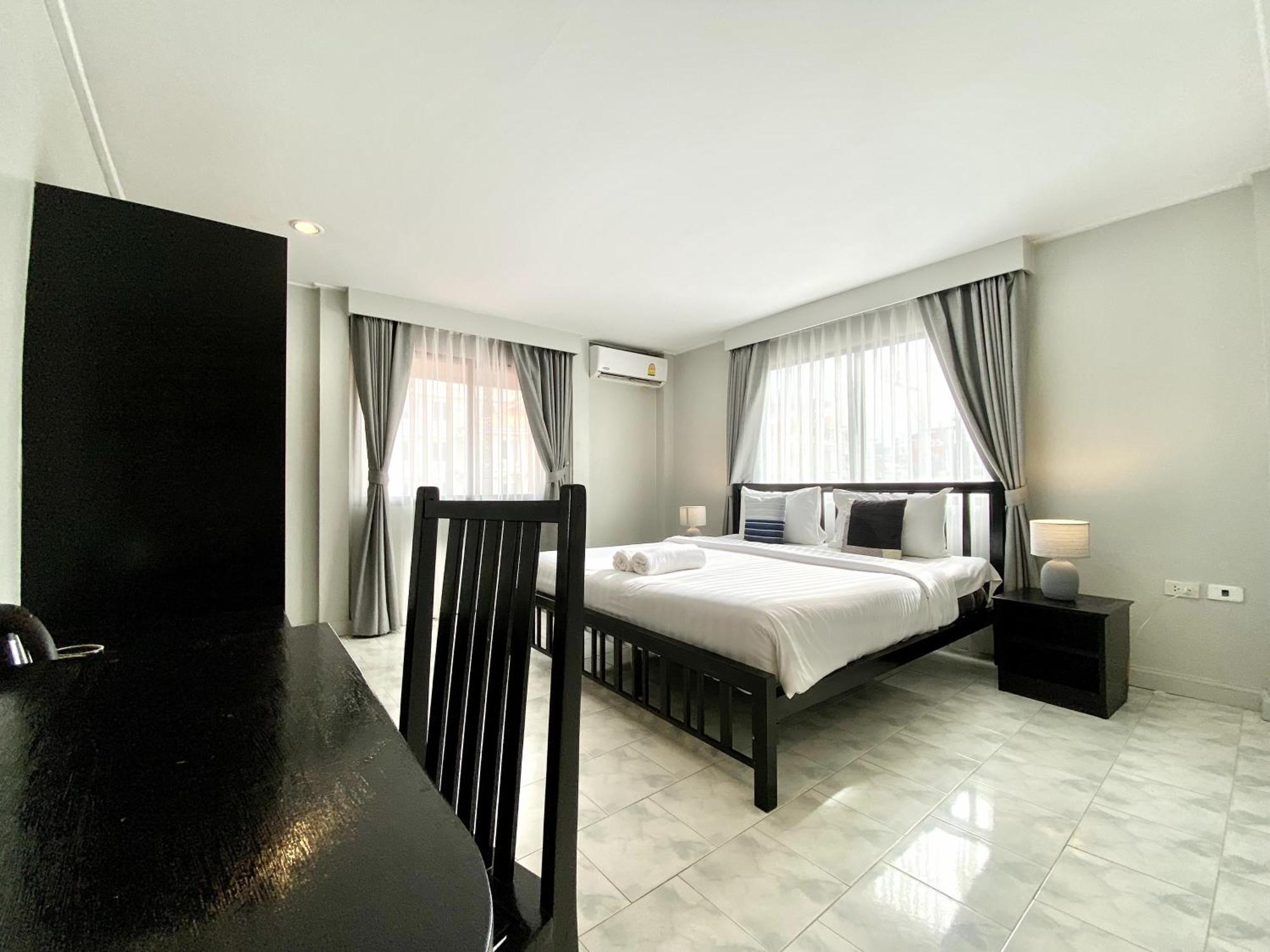 Beachwalk Minotel Patong Exterior foto